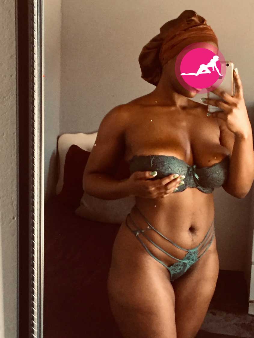 Dark-BerryX-Nairobi-escorts-Girls-Sex-Hot-Girls-in-nairobi-kenya-sexy-bed-Escorts-nairobi-Hot-raha-in-kenya-Onlyfans-254